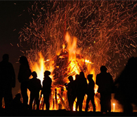 ESL Vocab - a bonfire