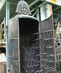 ESL Vocab - An iron maiden